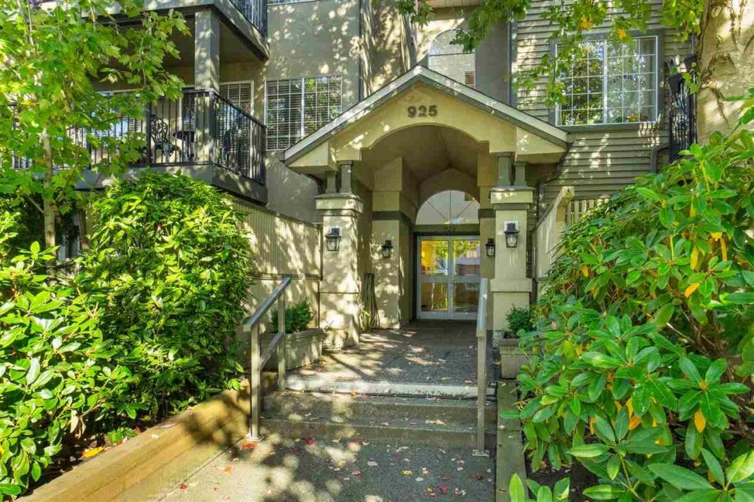 Sold-by-Navid-107-925-W-15TH-AVE