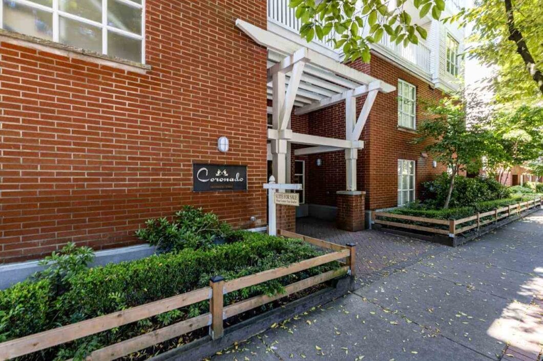 Sold-by-Navid-317-147-East-1st-Street