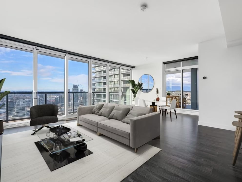 3403-4730 Lougheed Highway , Navid Hakimi