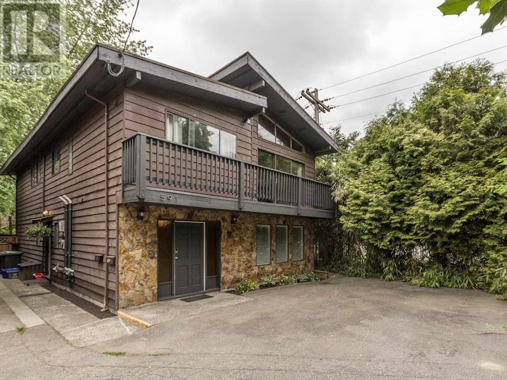 sold by navid 591 Riverside Drive