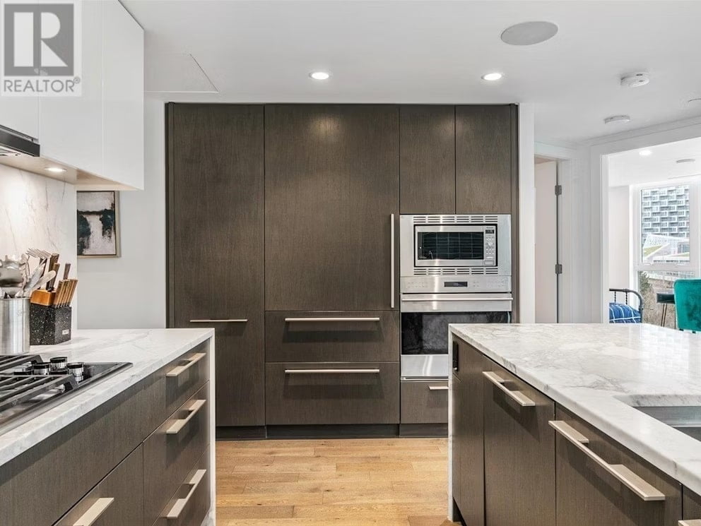 sold by navid 802 - 499 Pacific Street