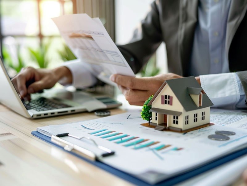 How Top Realtors Can Help You Buy or Sell Your Home Discover how top realtors can guide you through buying or selling a home, ensuring a smooth process, market analysis, and professional representation. Educational