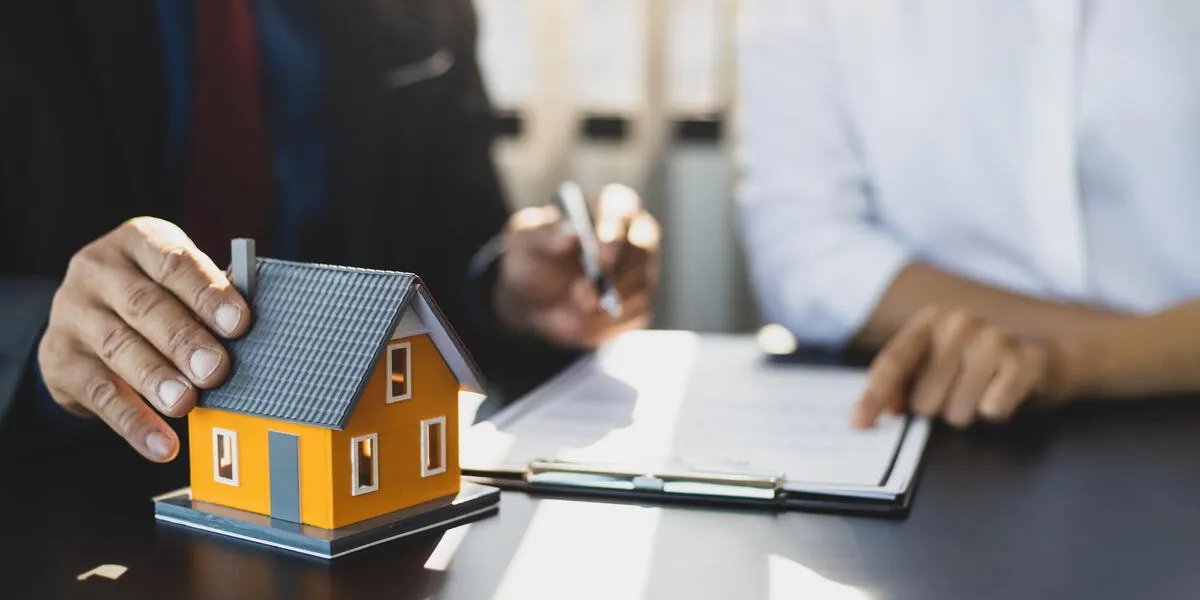 Financial Risks of Long Presale