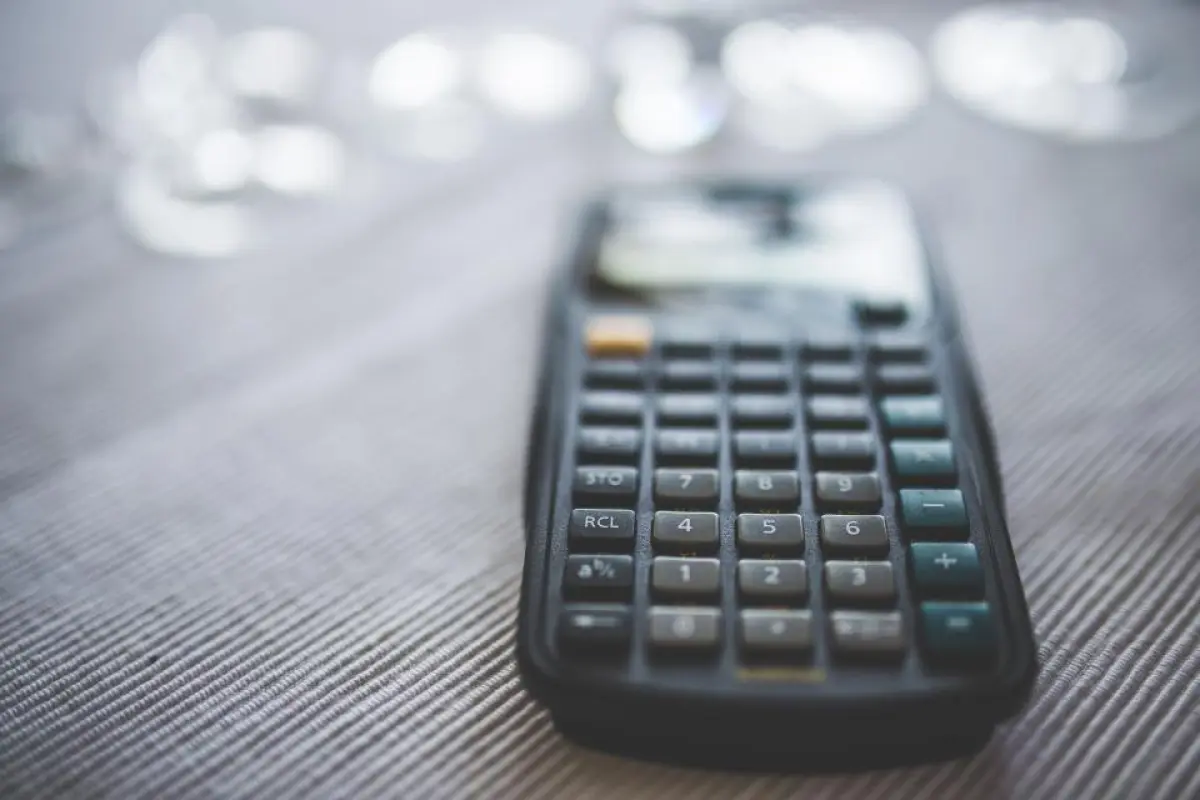 Navid Hakimi Group Deposit vs Down Payment in BC: How Much Do You Hand Over With Your Offer? 1 Calculator used to determine the deposit on a BC home purchase