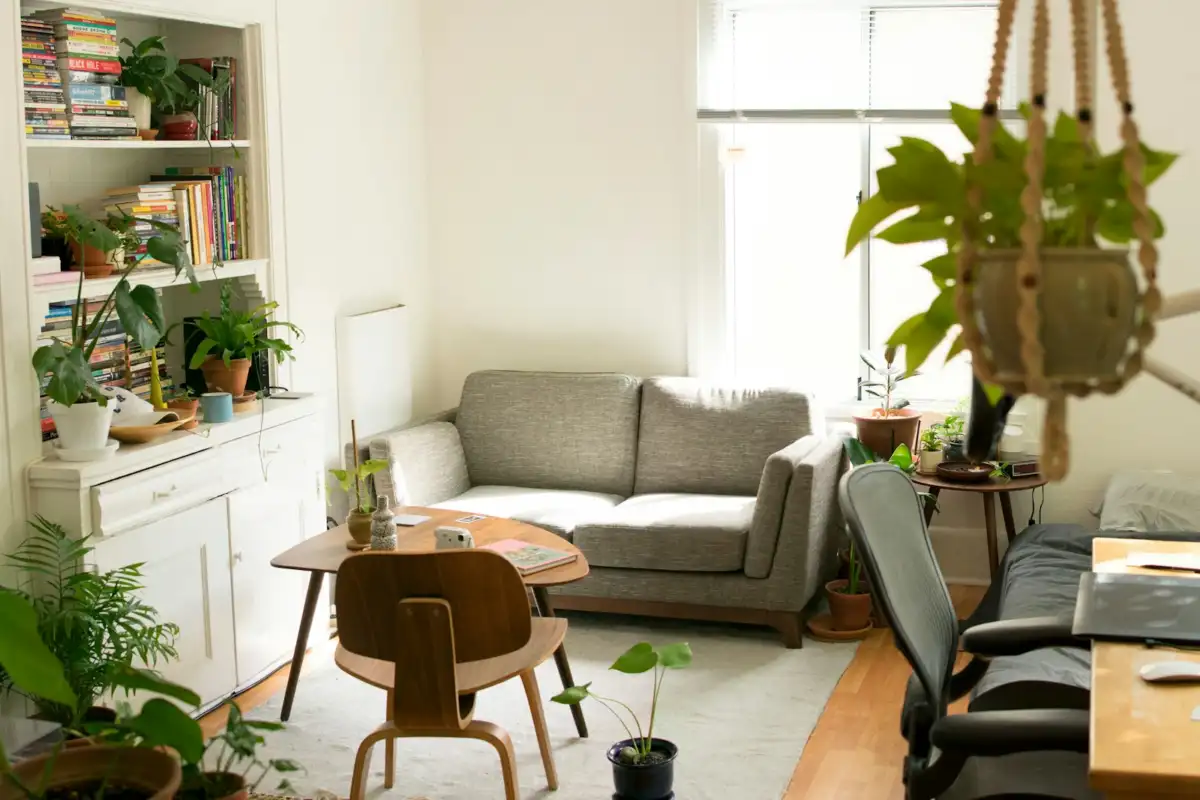 Apartment interior considered alongside the remaining lease term