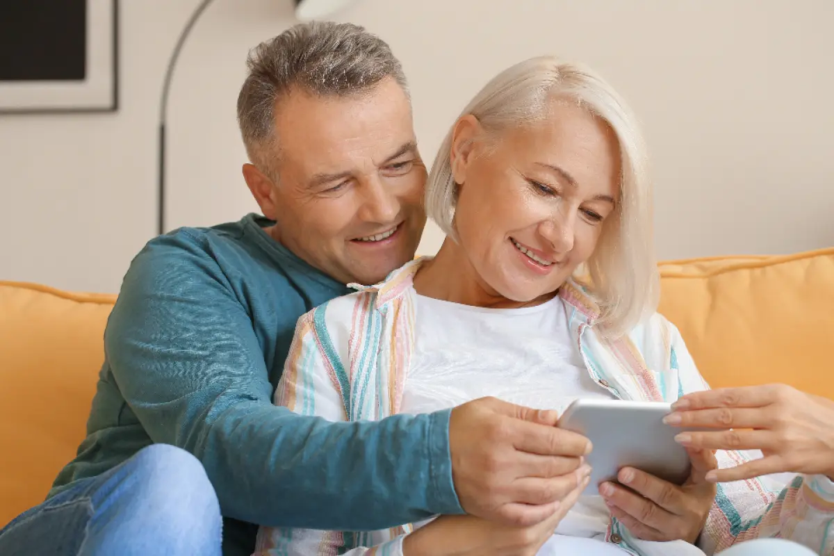 Navid Hakimi Group Reverse Mortgage or Downsize? A North Shore Homeowner's Comparison 3 Homeowners planning a move to a smaller North Shore home
